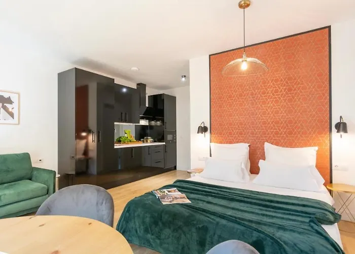 Soek Muelle Uno Holidays Homes