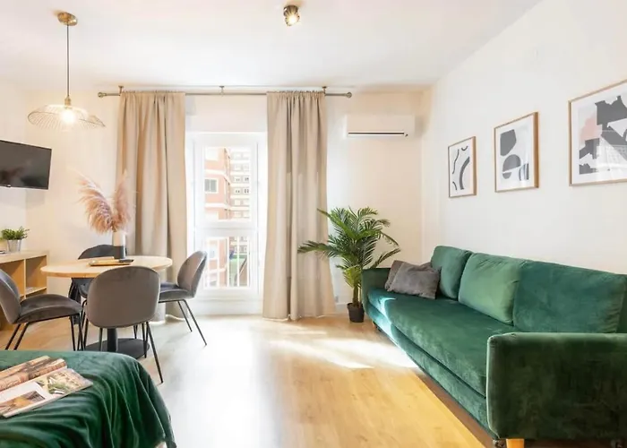 Soek Muelle Uno Holidays Homes